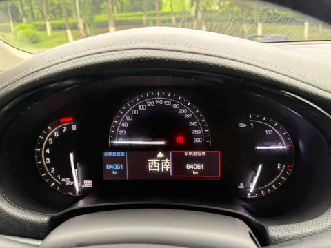 Cadillac XTS