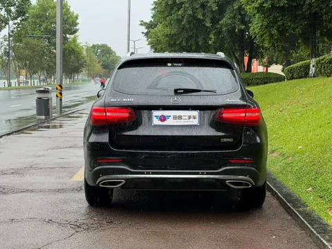 Mercedes-Benz Mercedes-Benz GLC