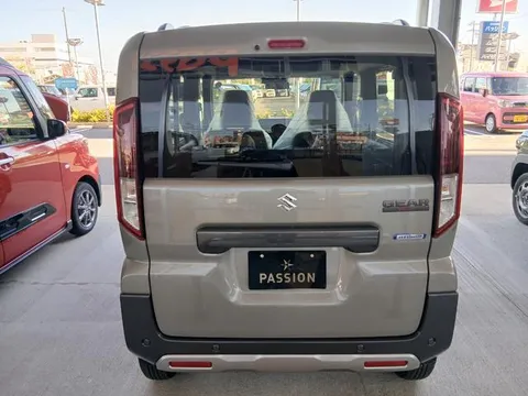 Suzuki Spacia Gear