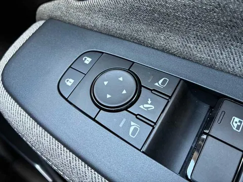 Nissan Note Aura