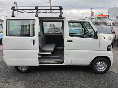 Mitsubishi Minicab Van