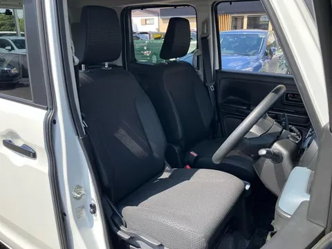 Suzuki Spacia Base