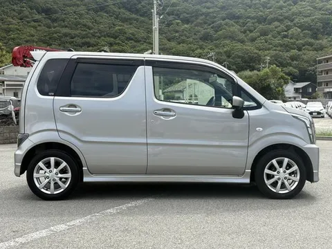 Suzuki Wagon R Stingray