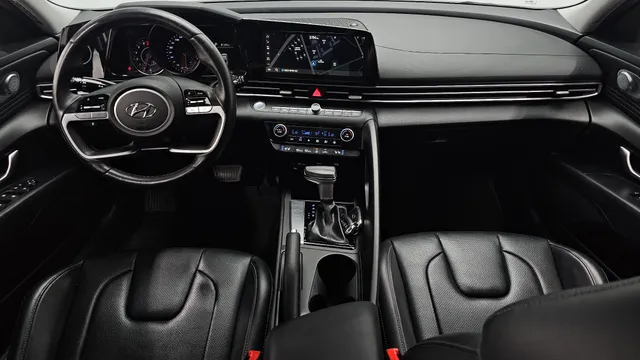 Hyundai Elantra (Avante)