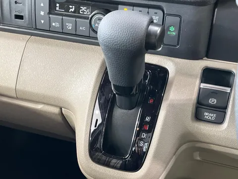Honda N-BOX Joy
