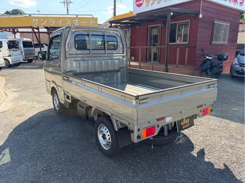 Nissan Clipper Truck