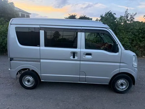 Nissan Clipper