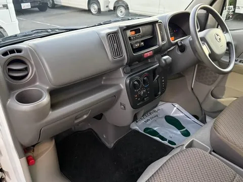 Nissan Clipper