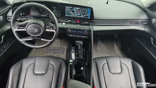 Hyundai Elantra (Avante)