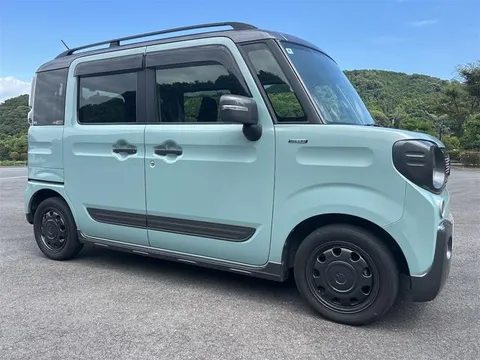 Suzuki Spacia Gear