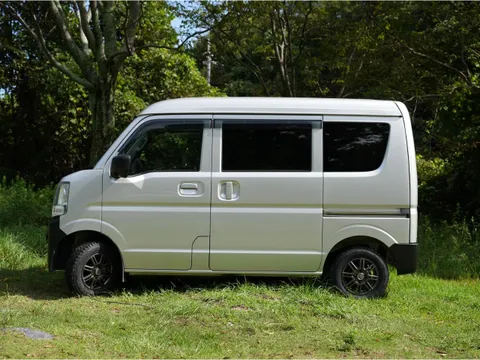 Mitsubishi Minicab Van