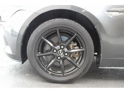 Mazda MX-5 (Roadster)