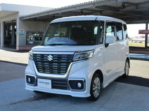 Suzuki Spacia Custom