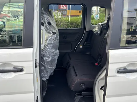 Suzuki Spacia Gear