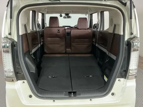 Honda N-BOX Slash