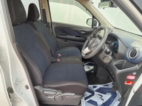 Mitsubishi eK X