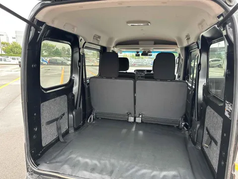Toyota Pixis Van