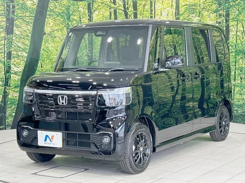 Honda N-BOX Custom