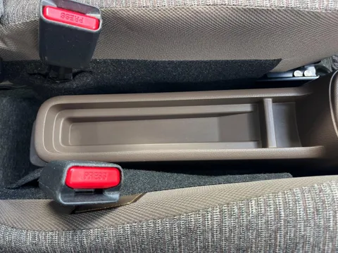 Daihatsu Mira Tocot