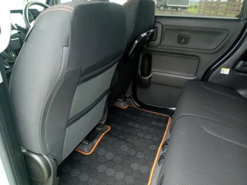 Suzuki Spacia Gear