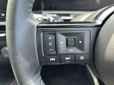 Nissan Note Aura