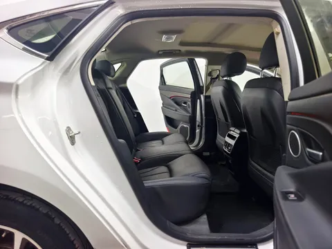 Geely Borui