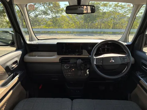 Mitsubishi Delica Mini