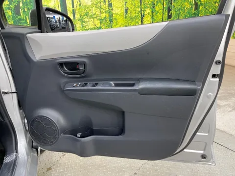 Toyota Yaris (Vitz)
