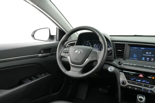 Hyundai Elantra (Avante)
