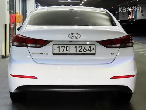 Hyundai Elantra (Avante)