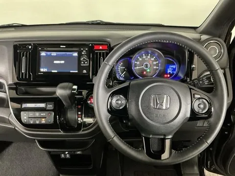 Honda N-WGN Custom