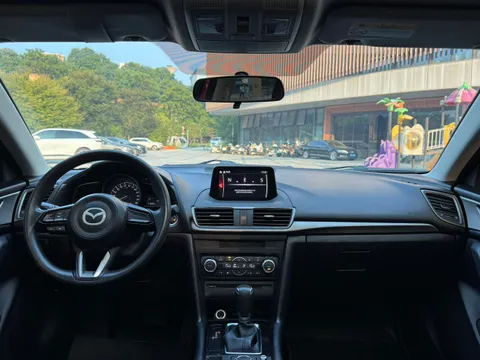 Mazda Mazda 3
