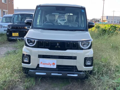 Mitsubishi Delica Mini