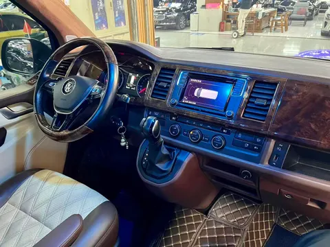Volkswagen Caravelle