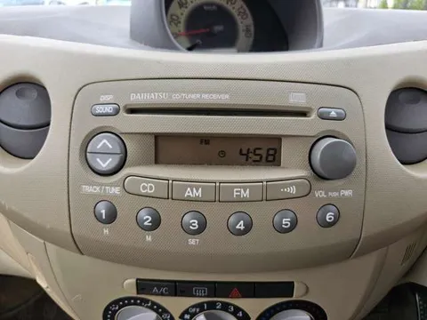 Daihatsu Esse