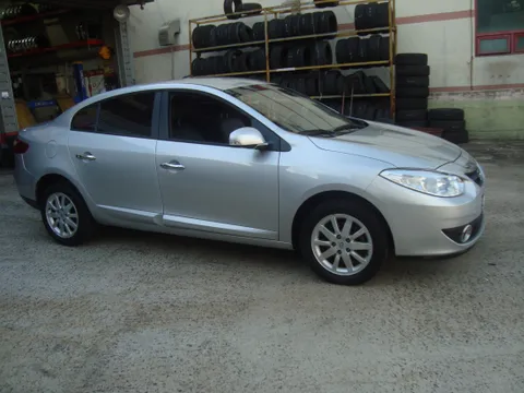 Renault SM3