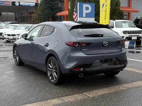Mazda MAZDA3 Fastback