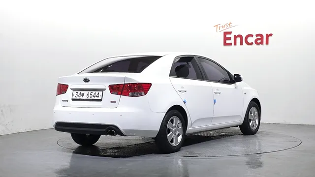 Kia Cerato (Forte)