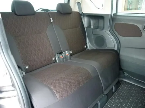 Mitsubishi eK X Space