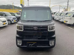 Toyota Pixis Mega