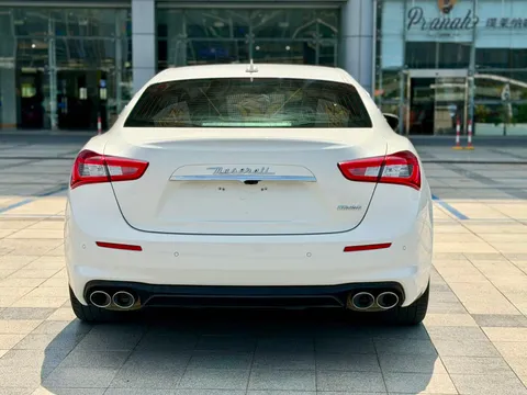 Maserati Ghibli