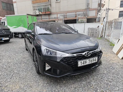 Hyundai Elantra (Avante)