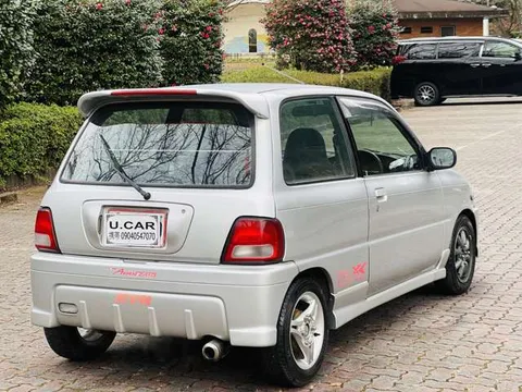 Daihatsu Mira