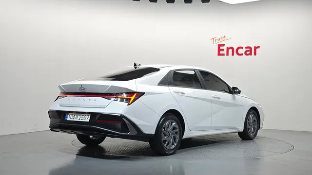 Hyundai Elantra (Avante)