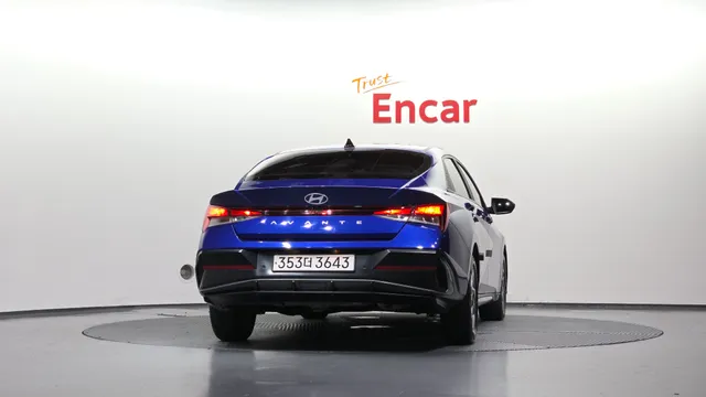 Hyundai Elantra (Avante)