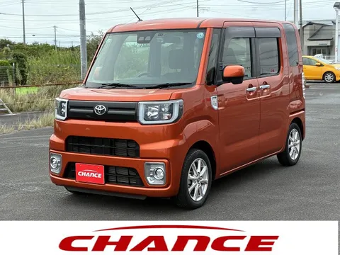 Toyota Pixis Mega