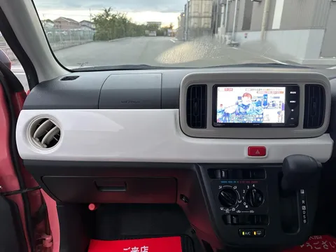 Daihatsu Mira Tocot
