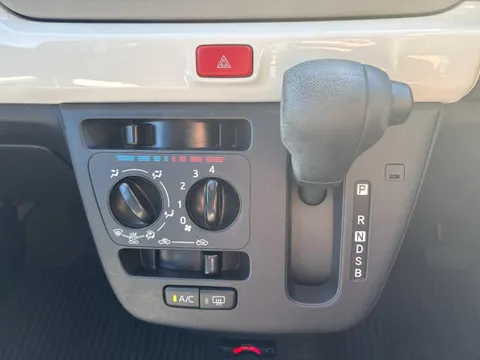 Daihatsu Mira Tocot