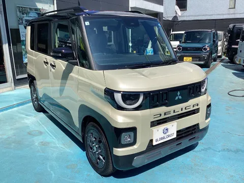 Mitsubishi Delica Mini