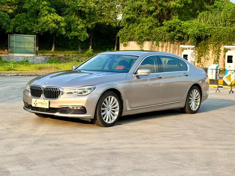 BMW 7-Series